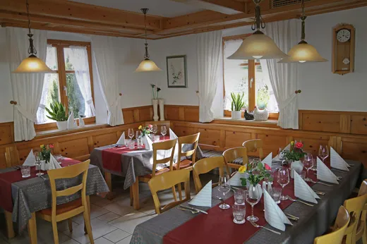 Gasthaus Zum Ritter — Gaststube