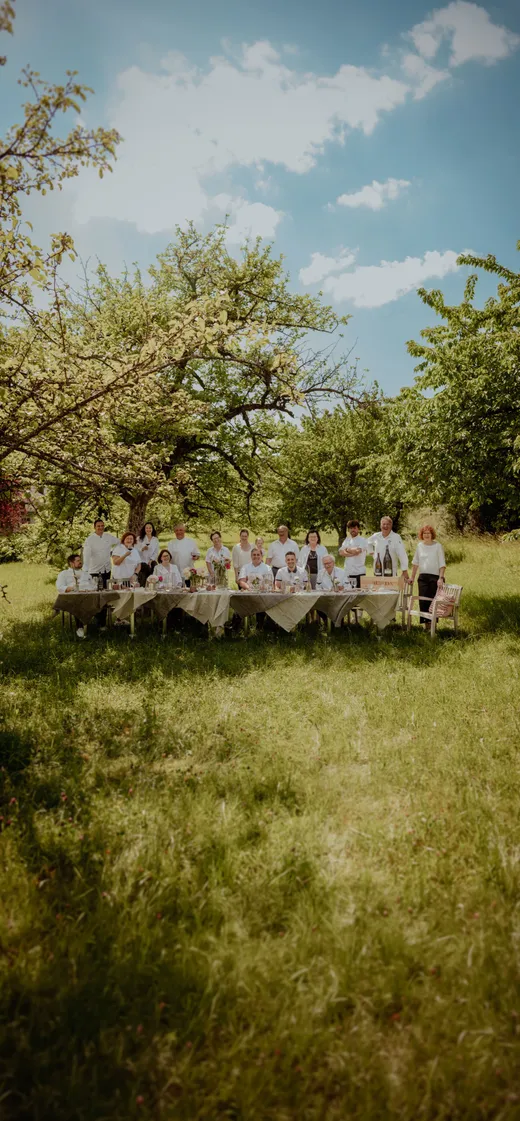Gruppenbild im Hochformat